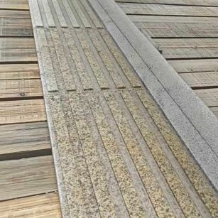 潍坊黄金麻盲道石 盲条