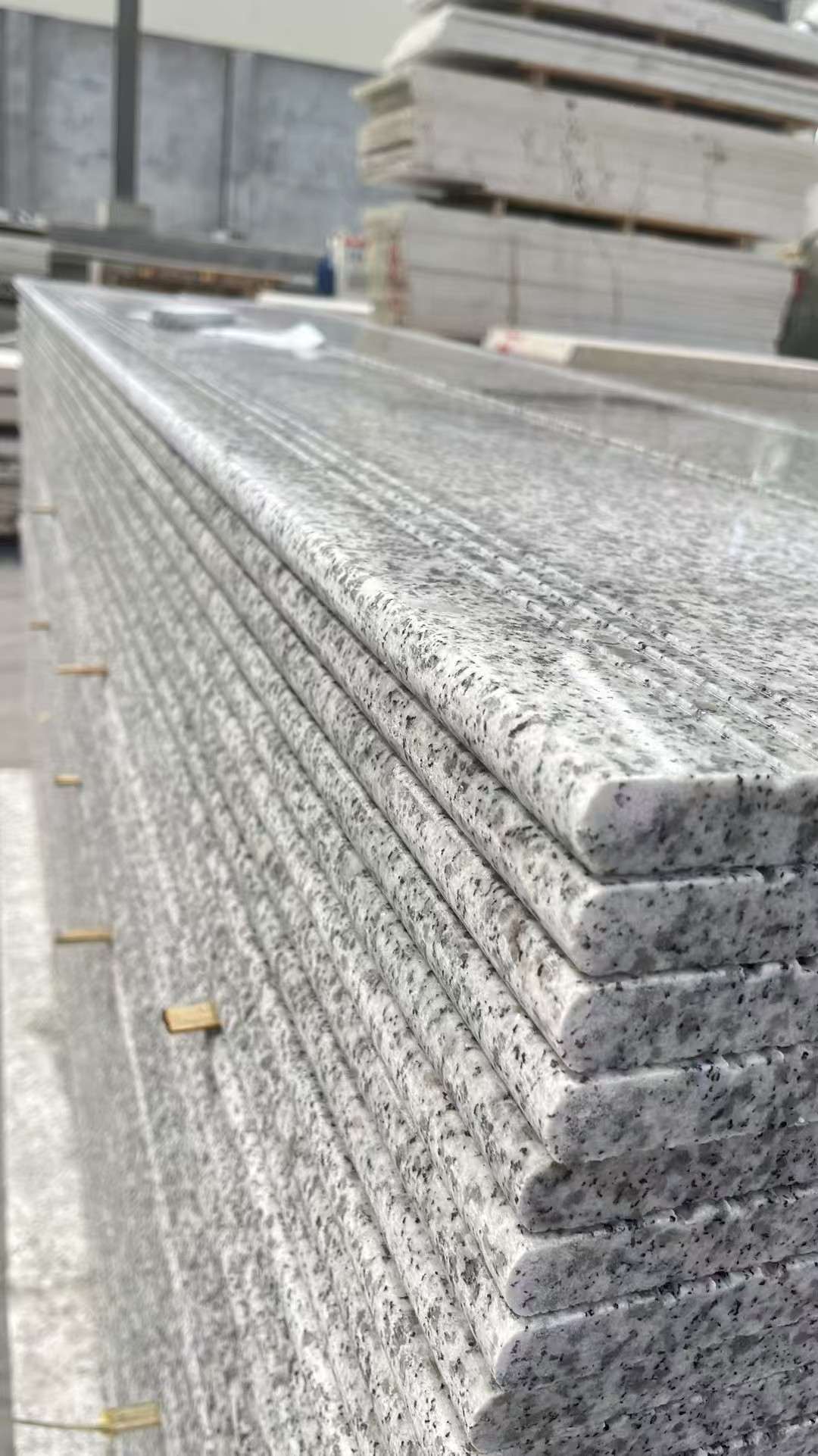 潍坊芝麻白楼梯踏步 花岗岩楼梯板材