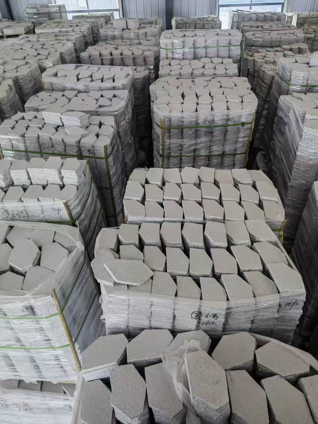 潍坊芝麻白石材冰裂纹，碎拼。