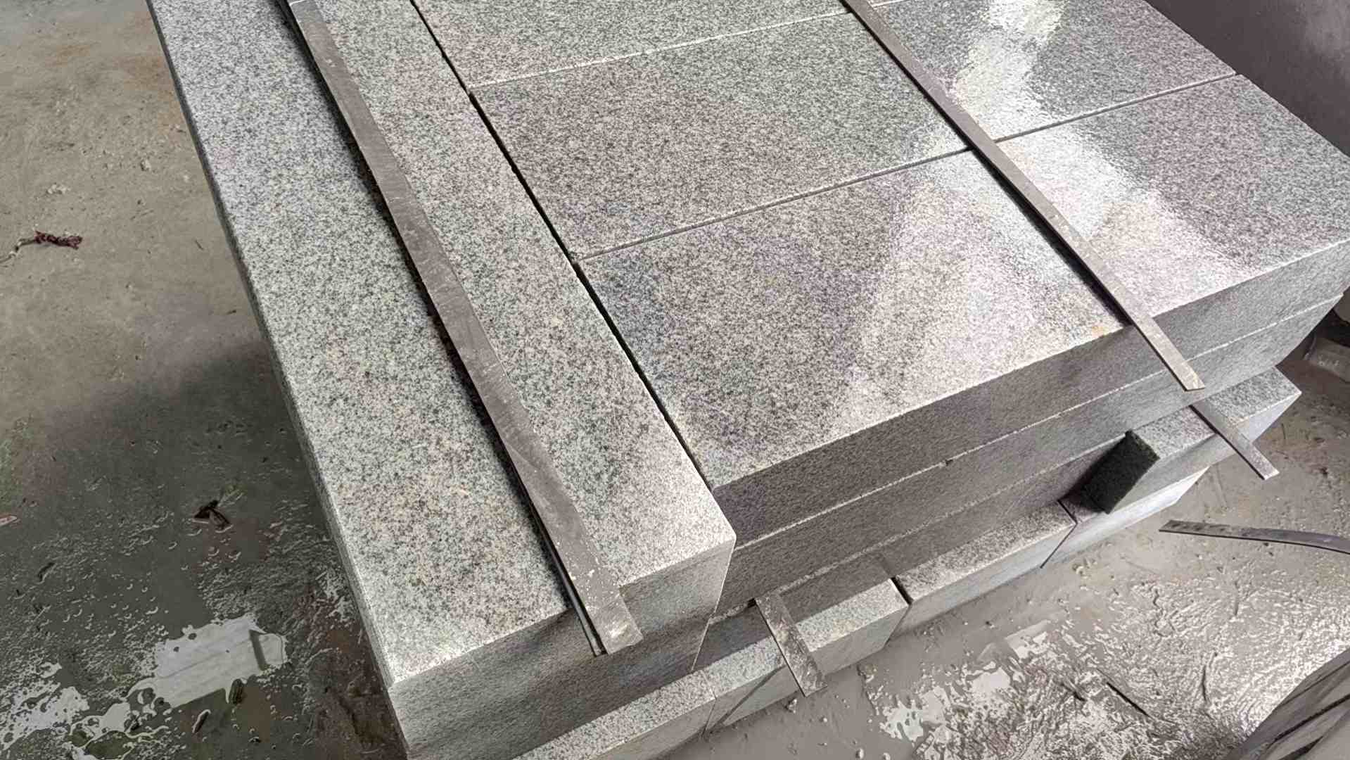 潍坊芝麻灰 芝麻白 路牙石 路侧石 马路牙子